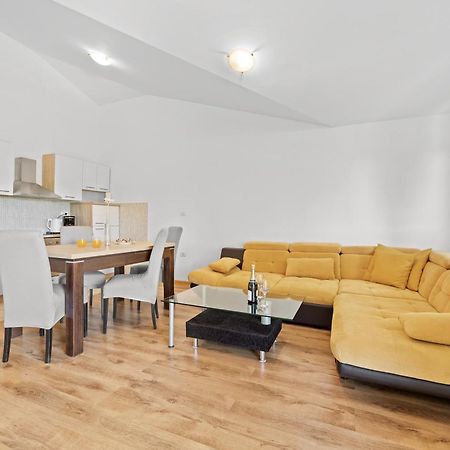 Neea Apartments Medulin Dış mekan fotoğraf